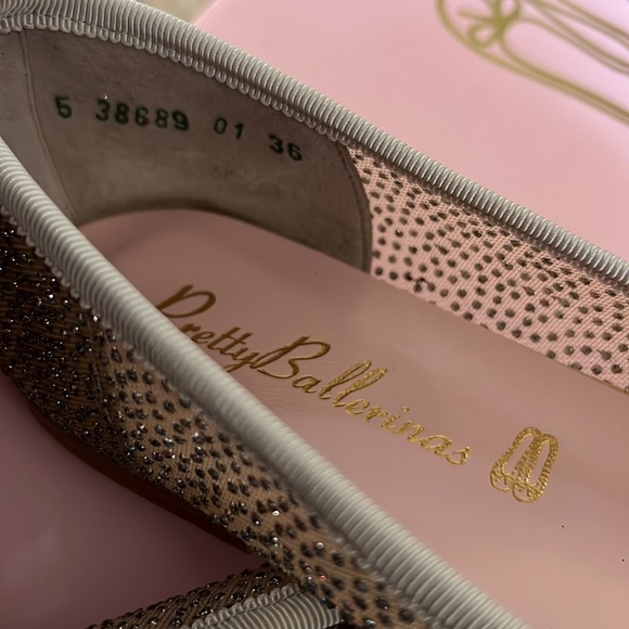 Pretty Ballerinas Flat Shoes - Picture 3 of 5